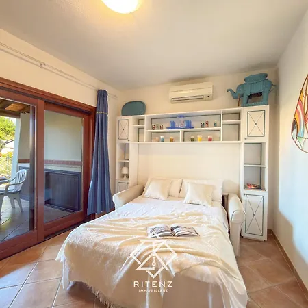 Domu Francesca - Casa Con Piscina Hébergement de vacances *